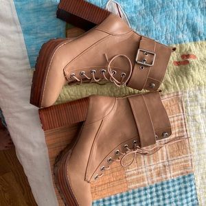 Beautiful dusty pink boots!